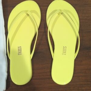 TKEES Yellow Sandals Minimalist Flip-Flops